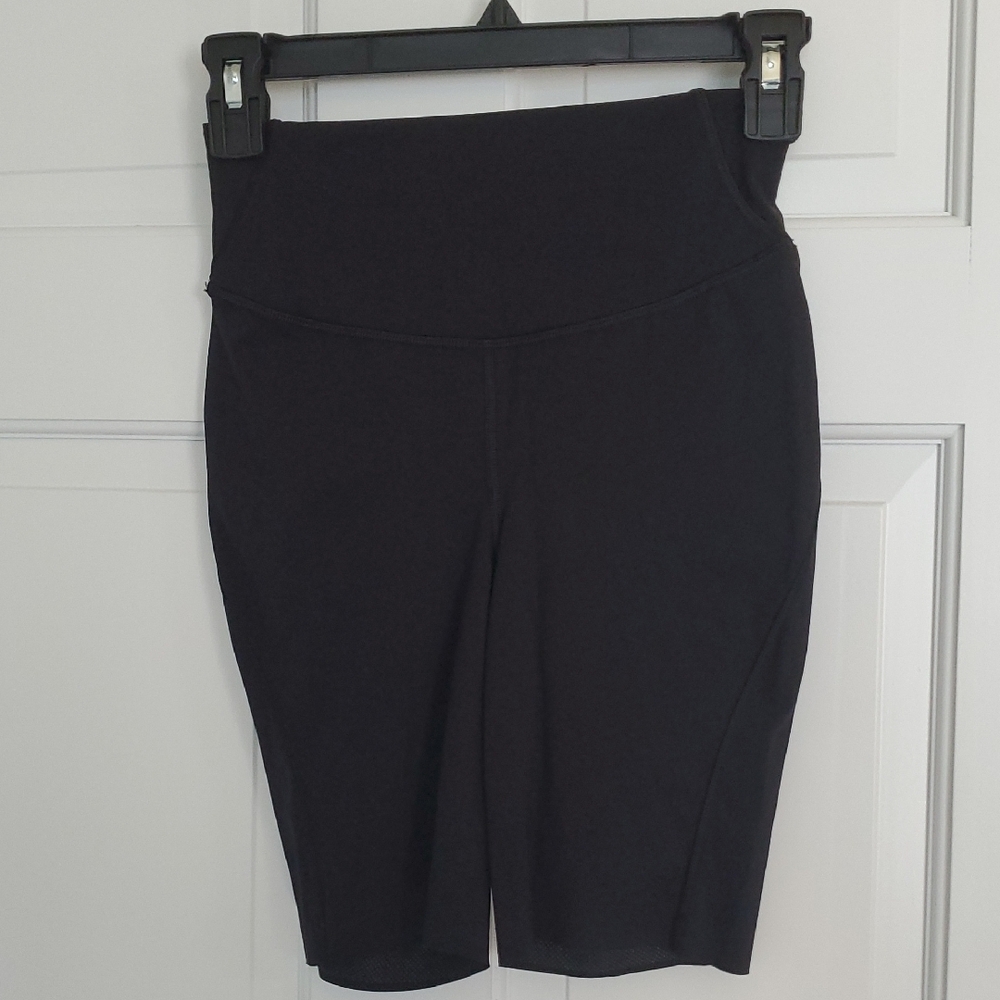Lululemon Fast Frees 8in Biker Sz 4 Black
